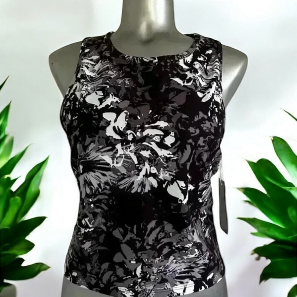 Free | Marika Balance Collection Crop Top